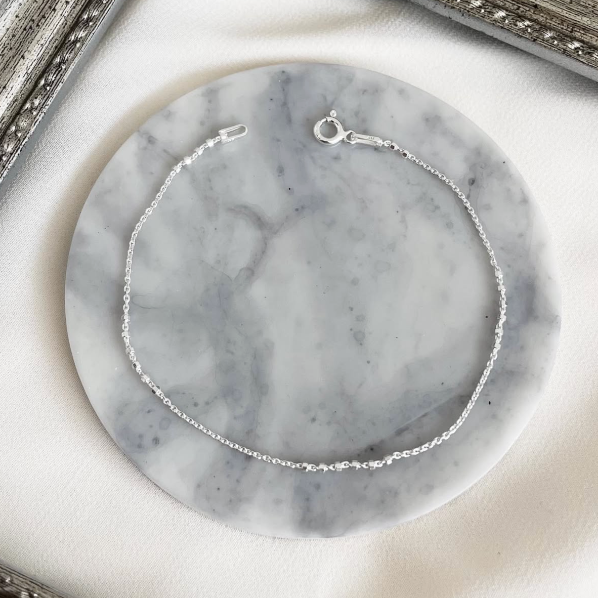 Pulsera Tradicional con Cubos