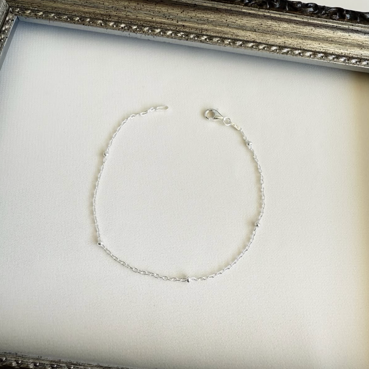 Pulsera Tradicional con Esferas Achatadas