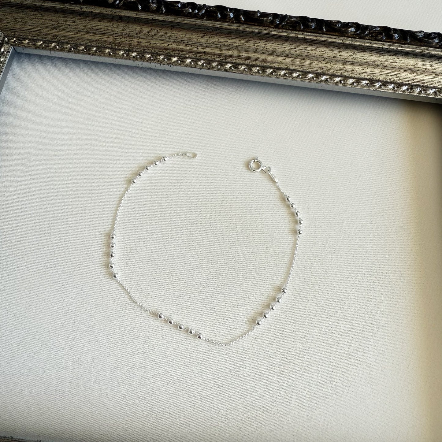 Pulsera Tradicional con Esferas