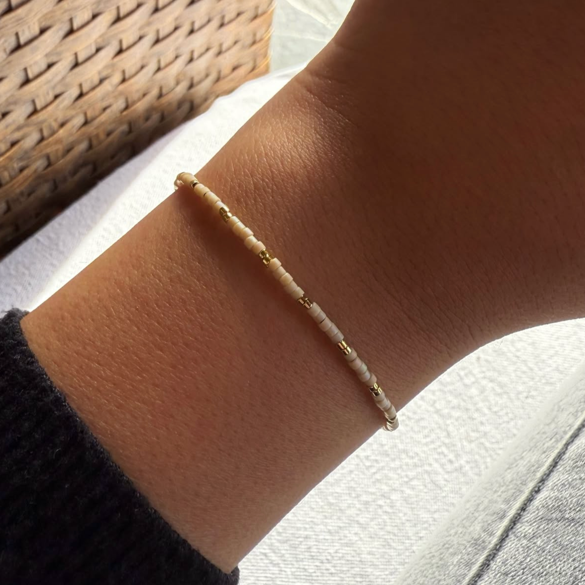 Pulsera con Broche Miyuki Delica - Beige