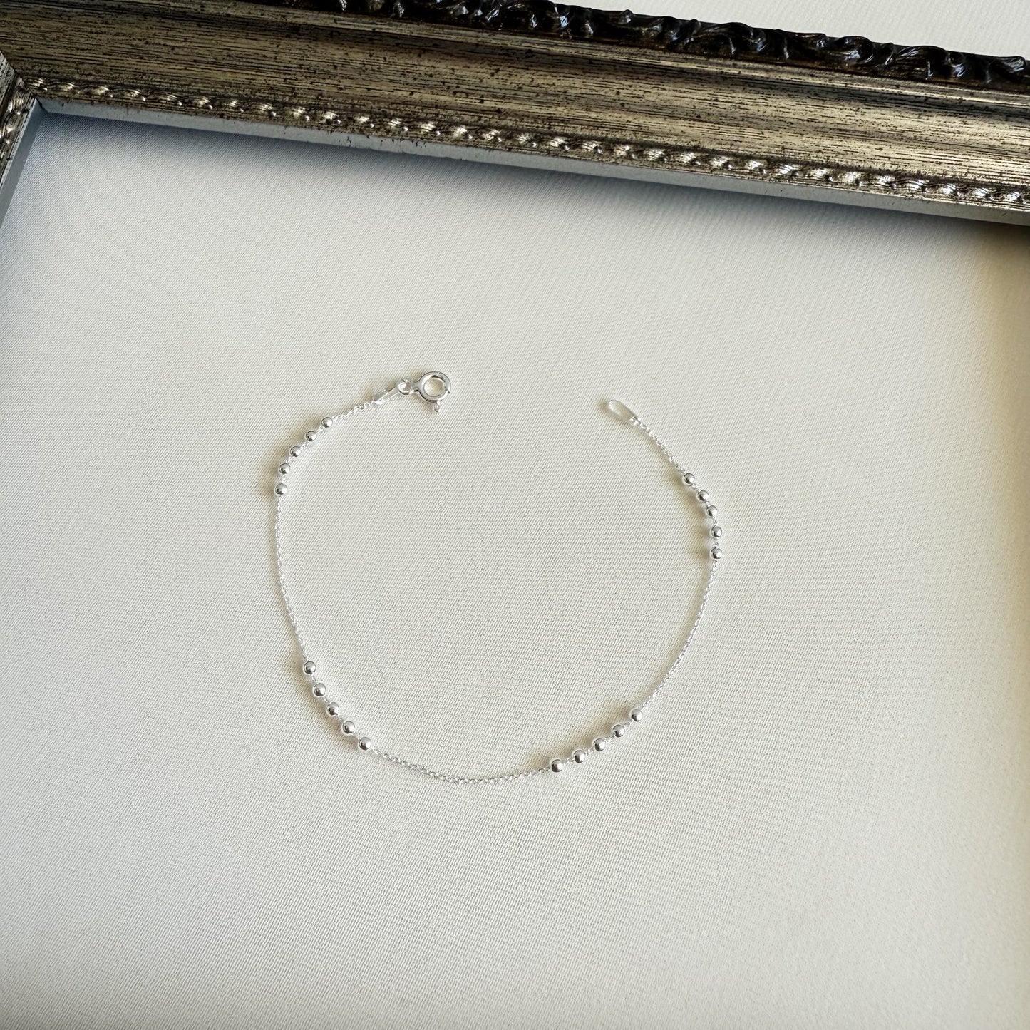 Pulsera Tradicional con Esferas