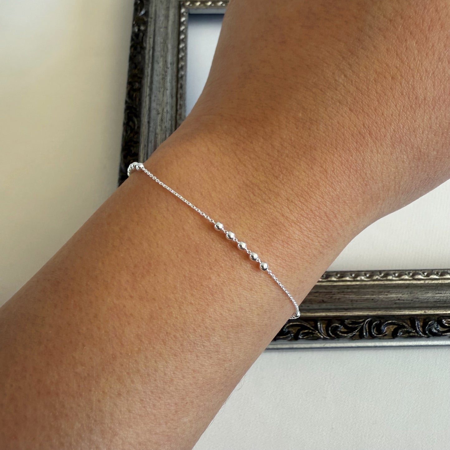 Pulsera Tradicional con Esferas