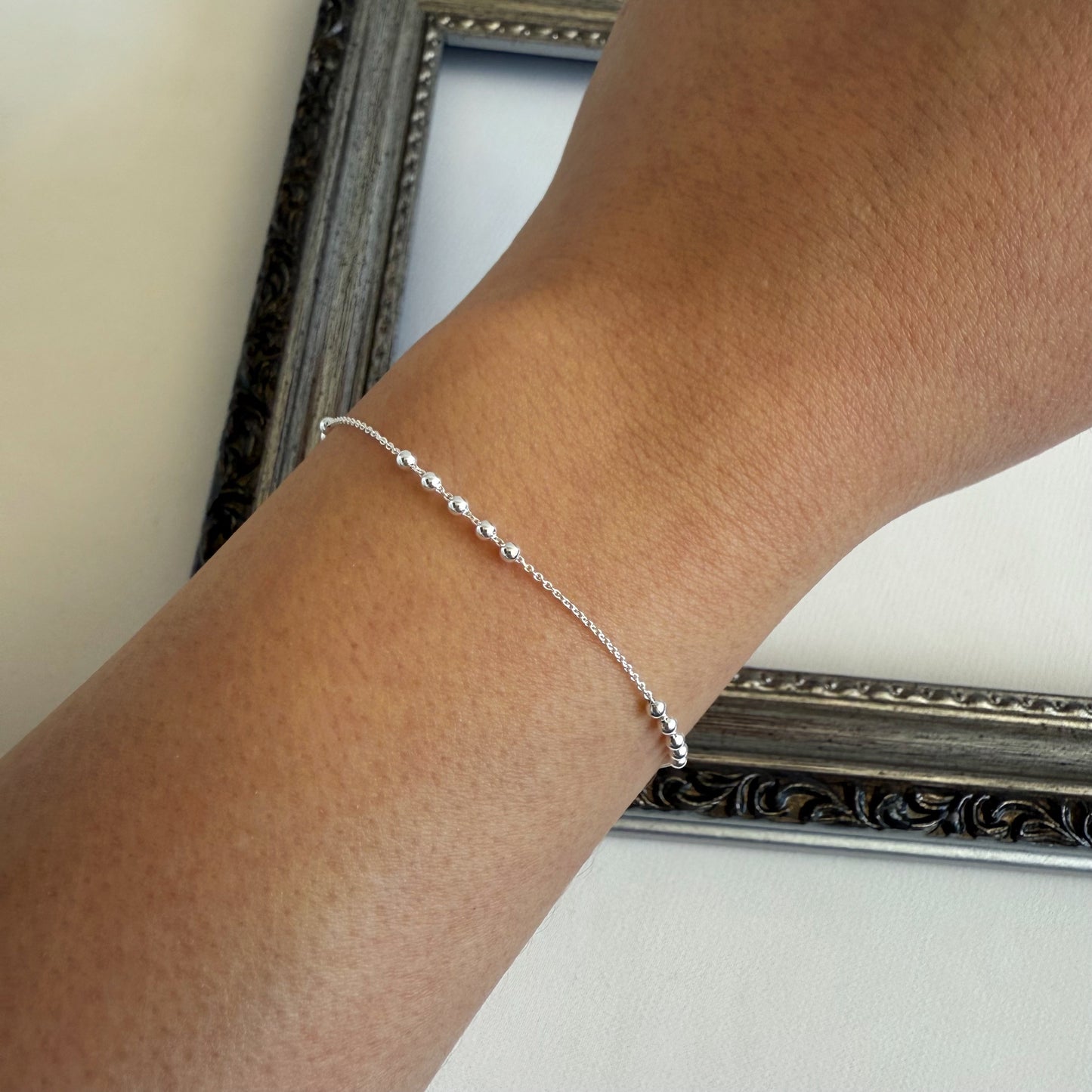 Pulsera Tradicional con Esferas