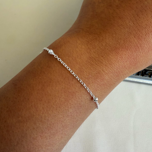 Pulsera Tradicional con Esferas Facetadas