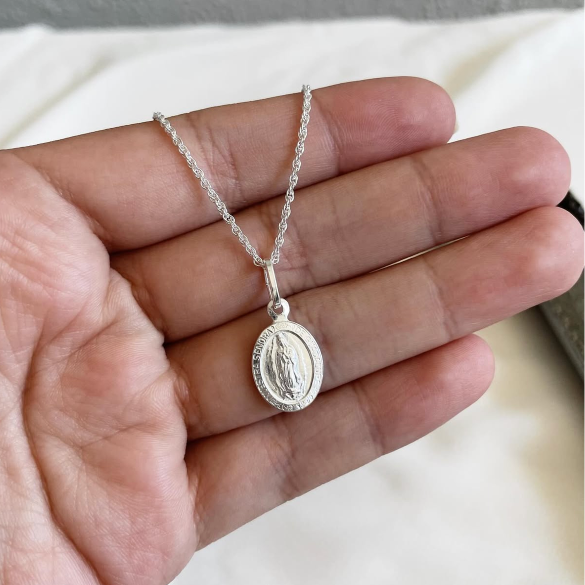 Collar Virgen de Guadalupe