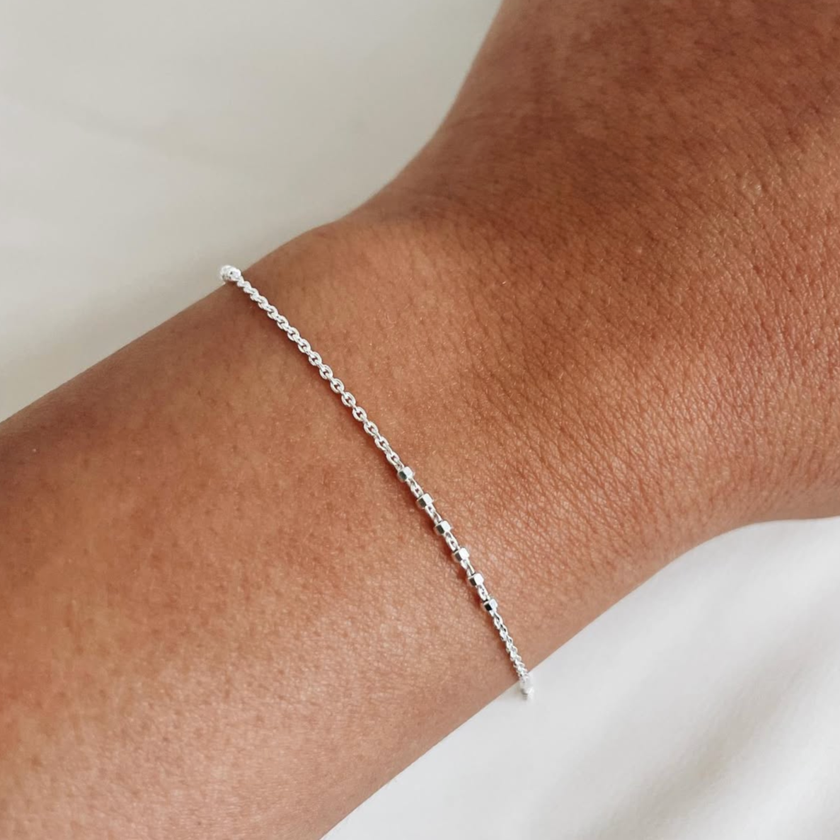 Pulsera Tradicional con Cubos